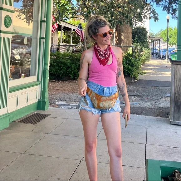 Premium Levi 501 Shorts - Picture 6 of 6